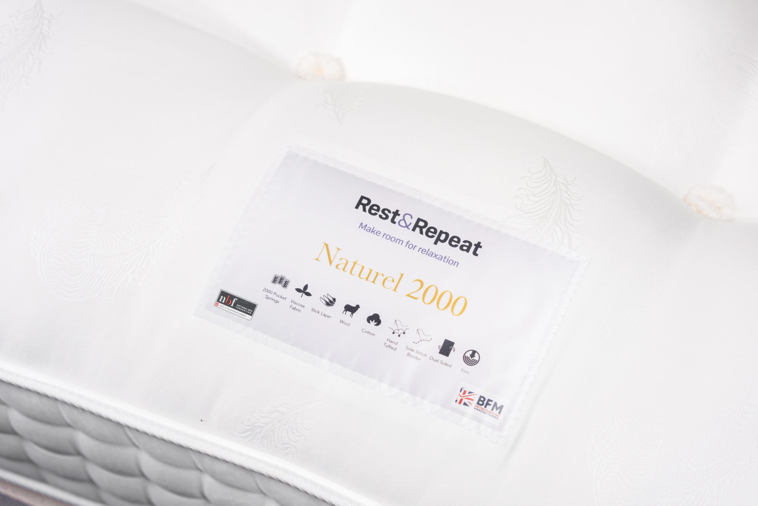 Naturel 2000 Divan Base and Mattress - Image 9