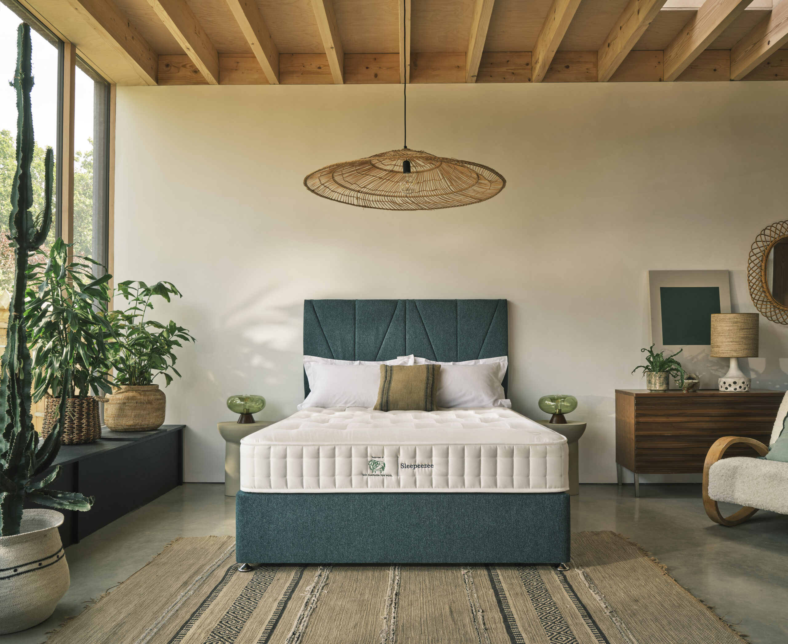 Wool Luxe 1200 Base and Mattress